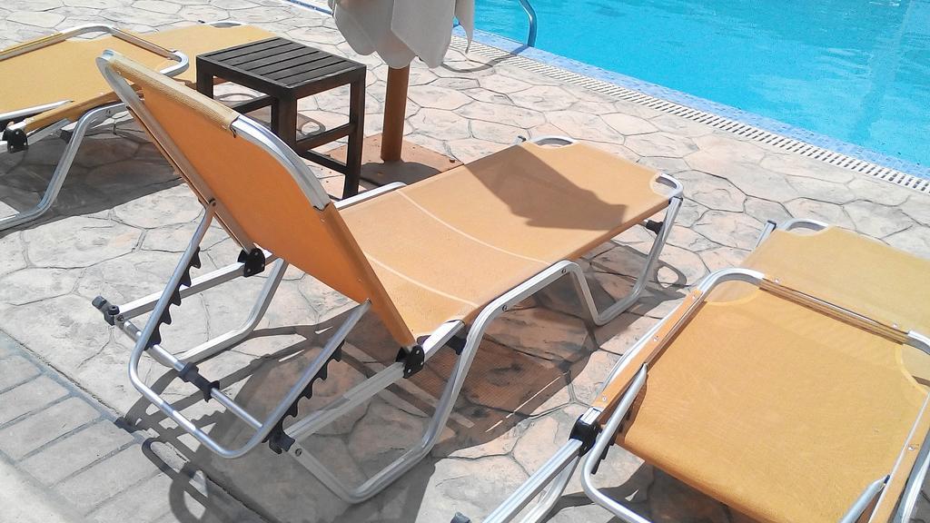 Hotel Petrinos Lofos Mándra Exterior foto