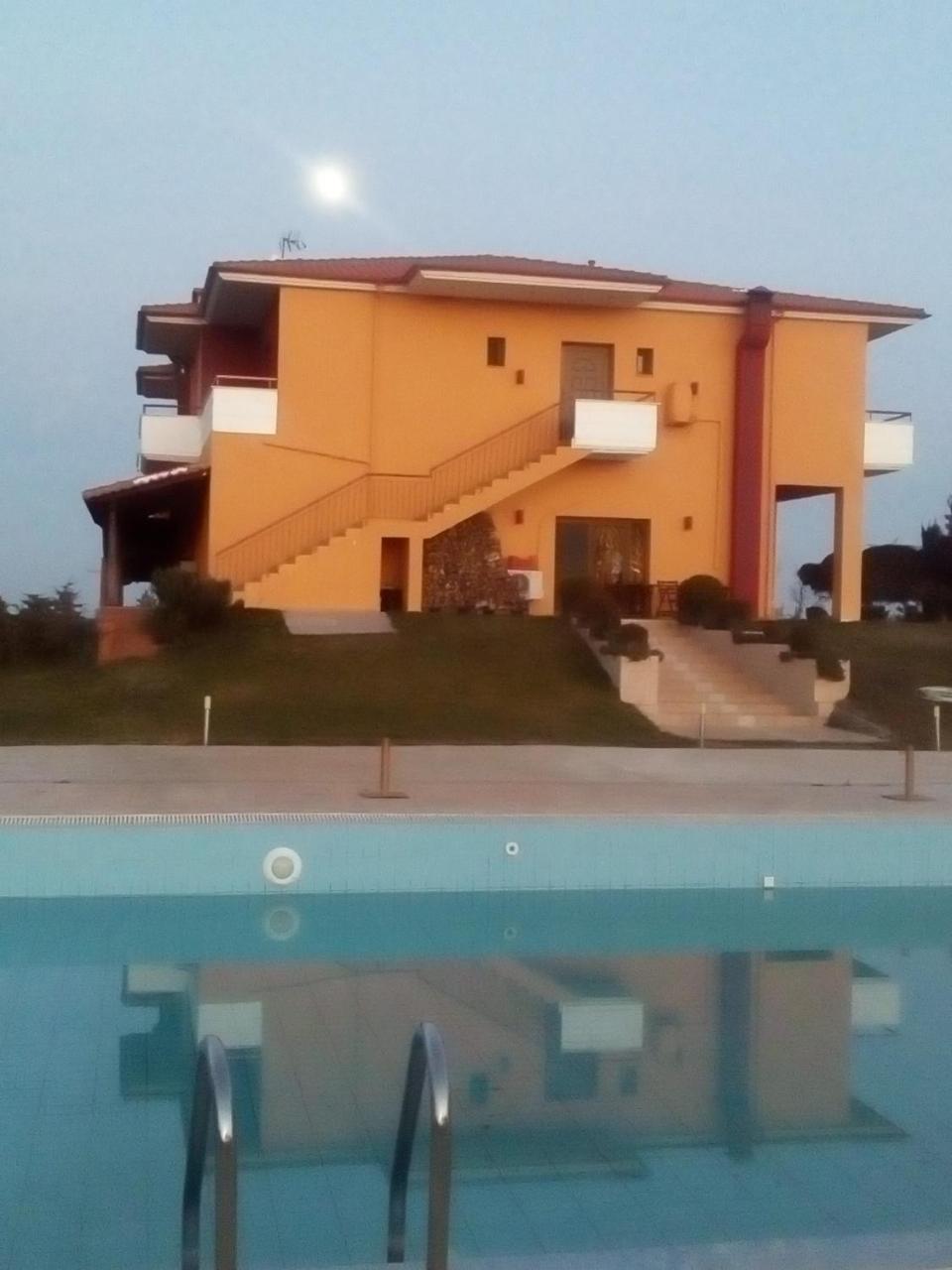 Hotel Petrinos Lofos Mándra Exterior foto